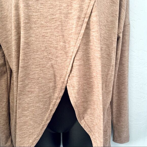 SHEIN Light Brown Split Hem Pullover Long Sleeve Shirt Size Small - Picture 3 of 9